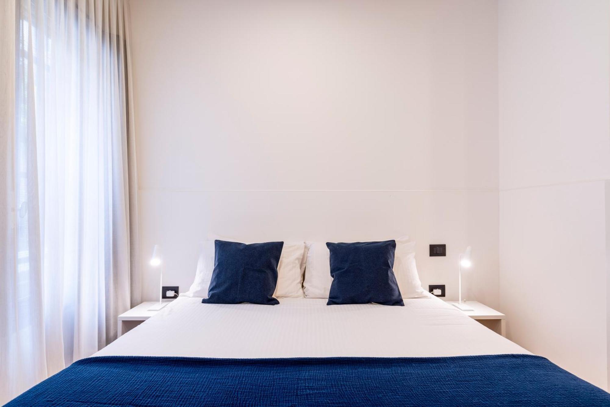 Apartment San Barnaba Palace R&r *