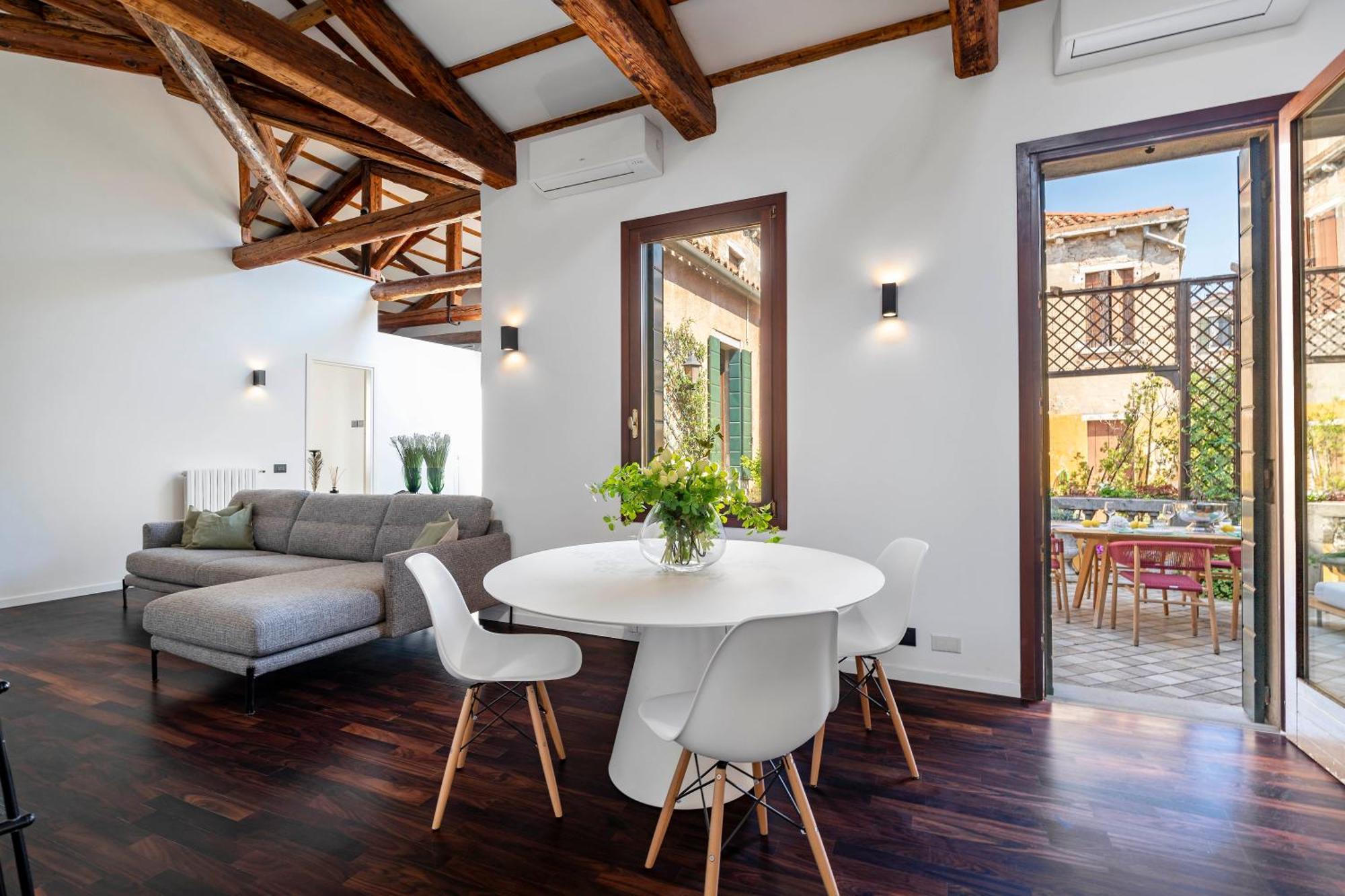 Apartment San Barnaba Palace R&r Venice