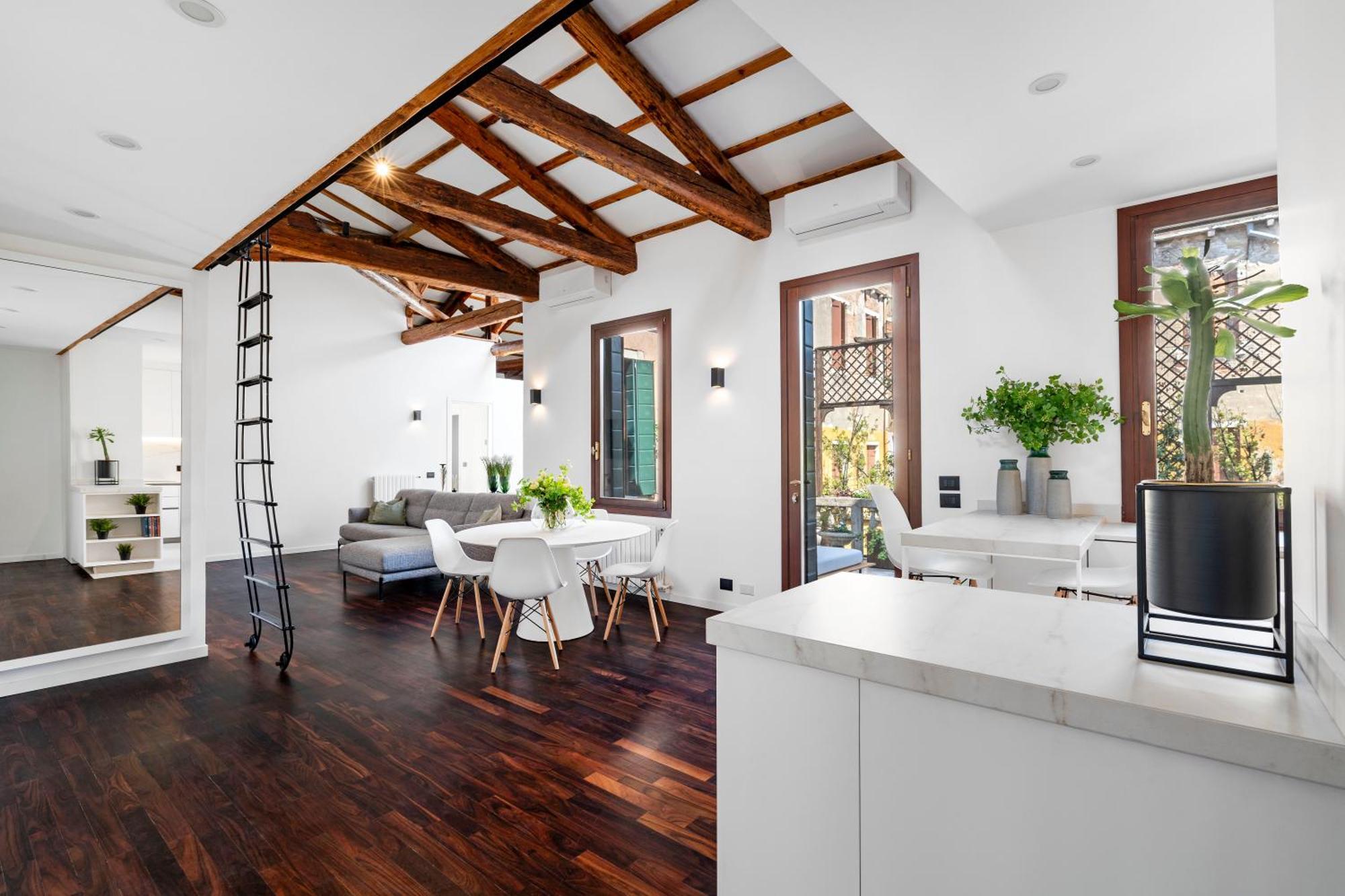 San Barnaba Palace R&r Apartment