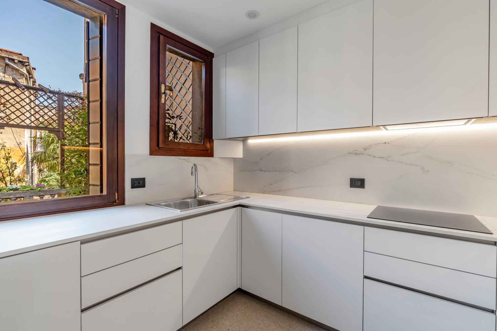 Apartment San Barnaba Palace R&r *