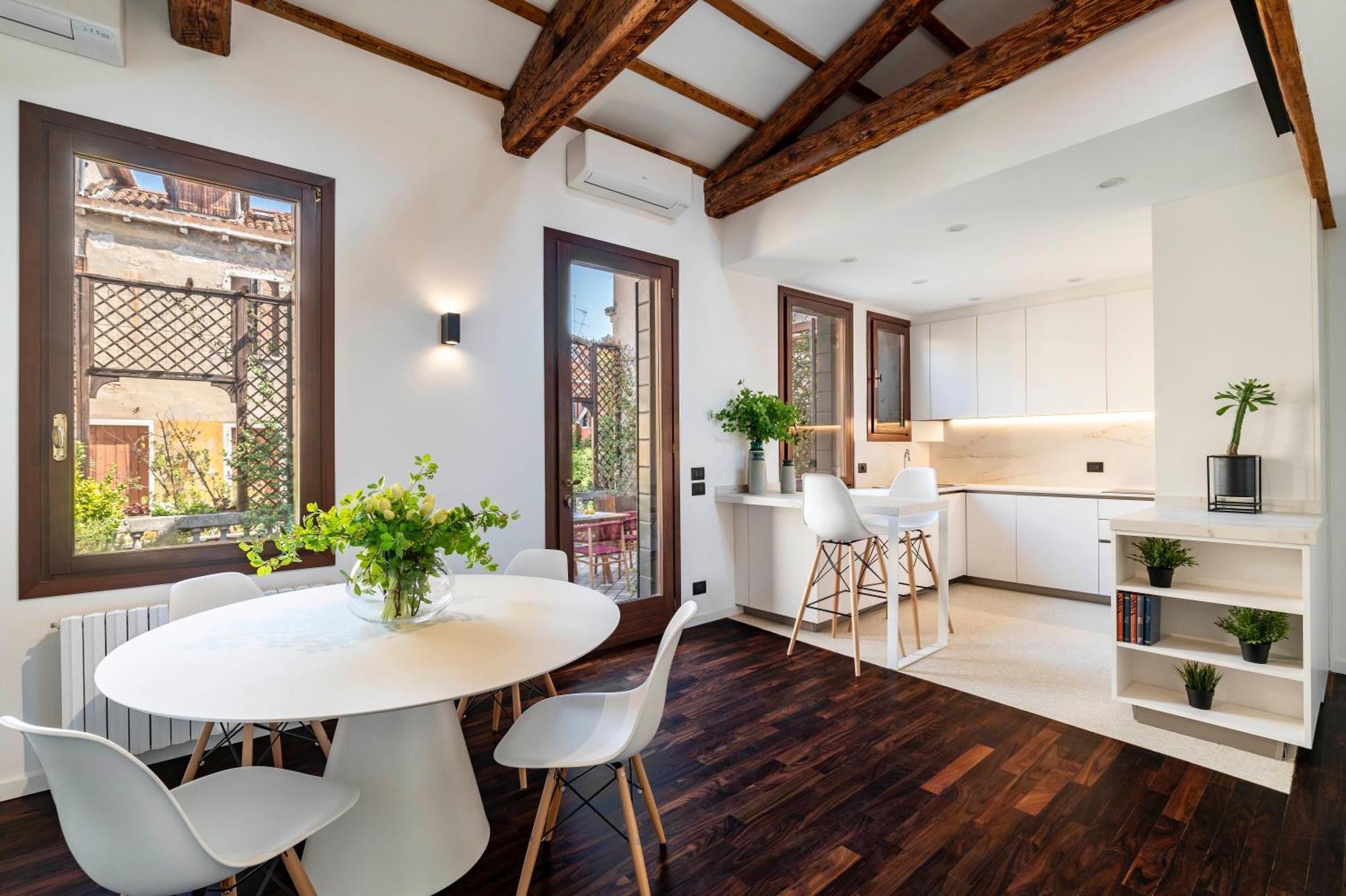 Apartment San Barnaba Palace R&r Venice